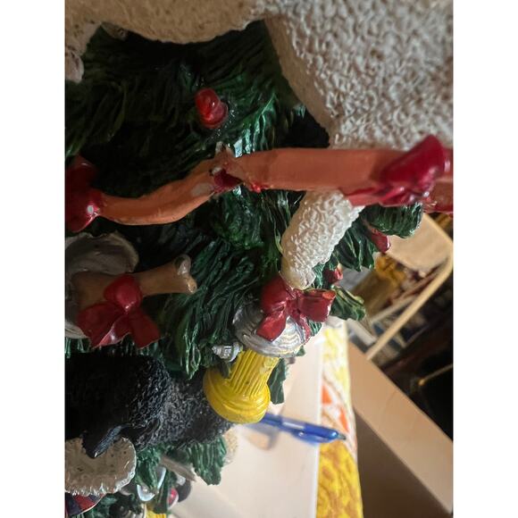 The Danbury Mint Lighted Poodle Christmas Tree With Star(1 Imperfection) - Picture 8 of 10